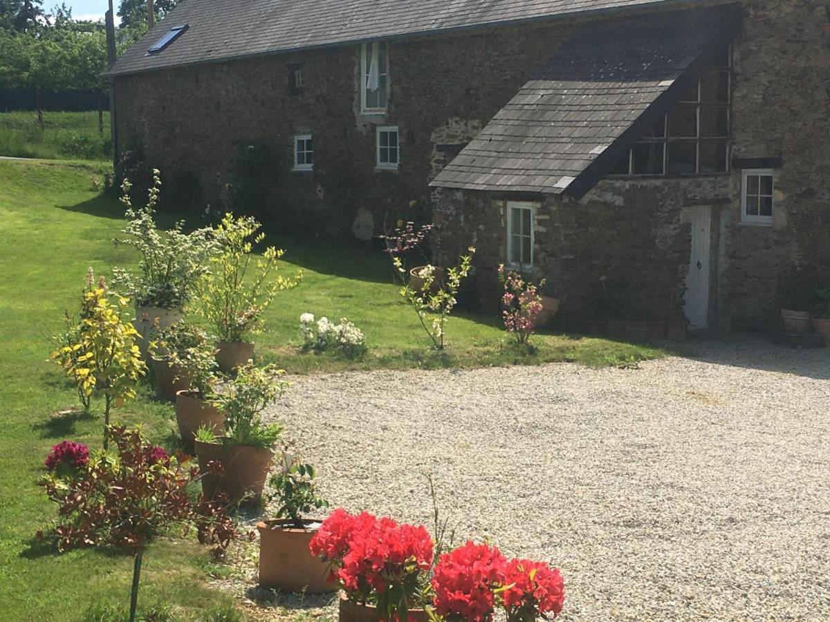 Saint-Georges-D'AunayChez Thomas 7 Route Du Monde Ancien住宿加早餐旅馆 外观 照片